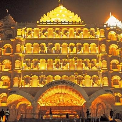 Swarved Mandir, Varanasi: A Spiritual Escape in the Heart of Banaras